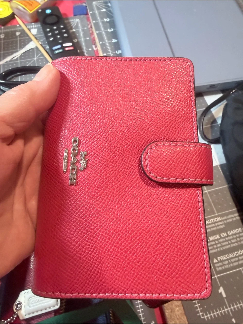 Coach bundle of 8 wallets. Please see pics. 2 are NWT 5 great condition 1 used - Picture 5 of 9